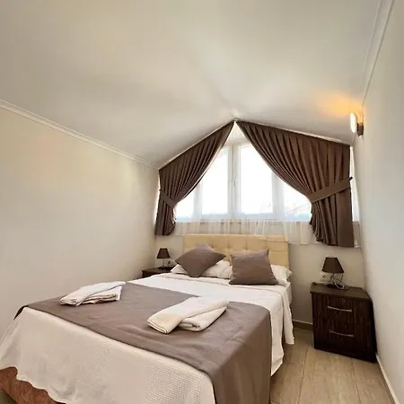 Valley Oludeniz, 4 Bedroom, Large Swimming Pool Фетхие