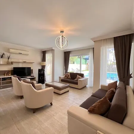 Valley Oludeniz, 4 Bedroom, Large Swimming Pool Вилла